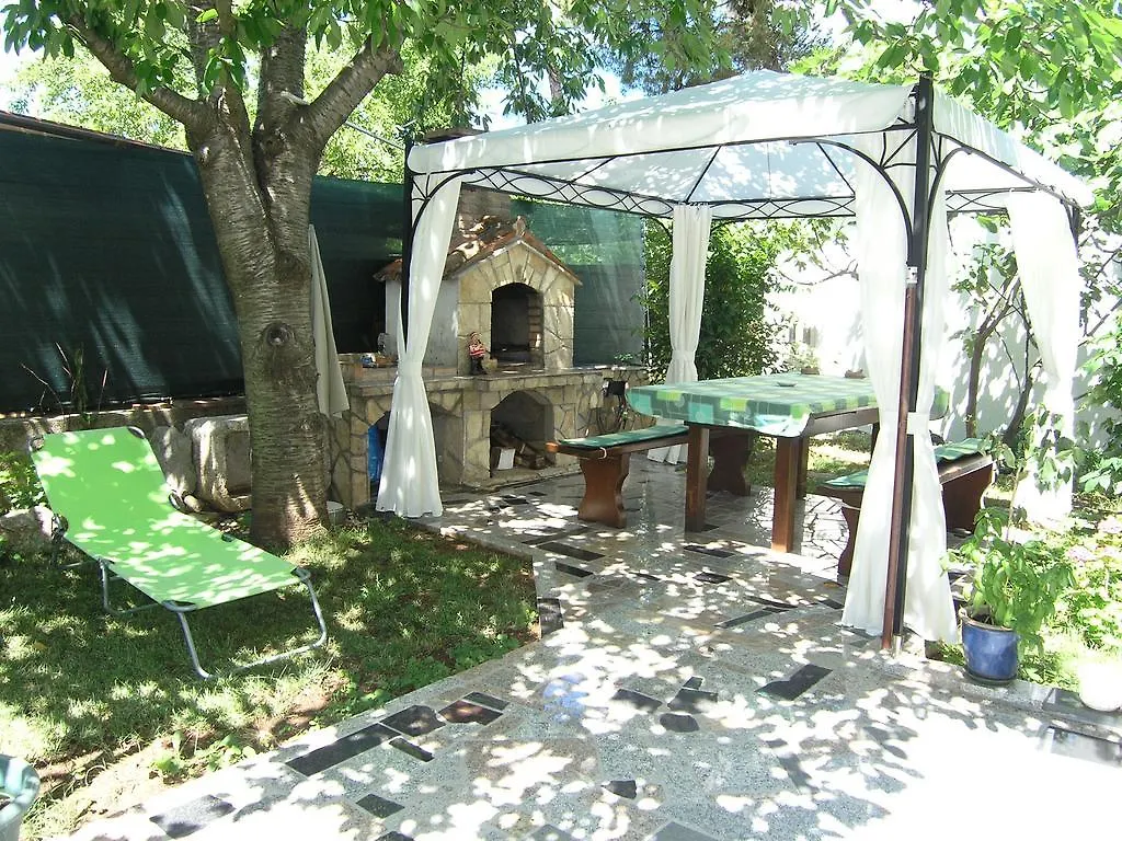 Apartment Apartman Vera Krk Island