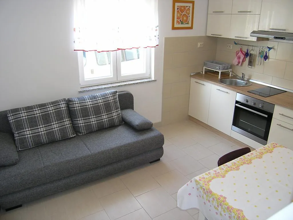Apartment Apartman Vera Krk Island